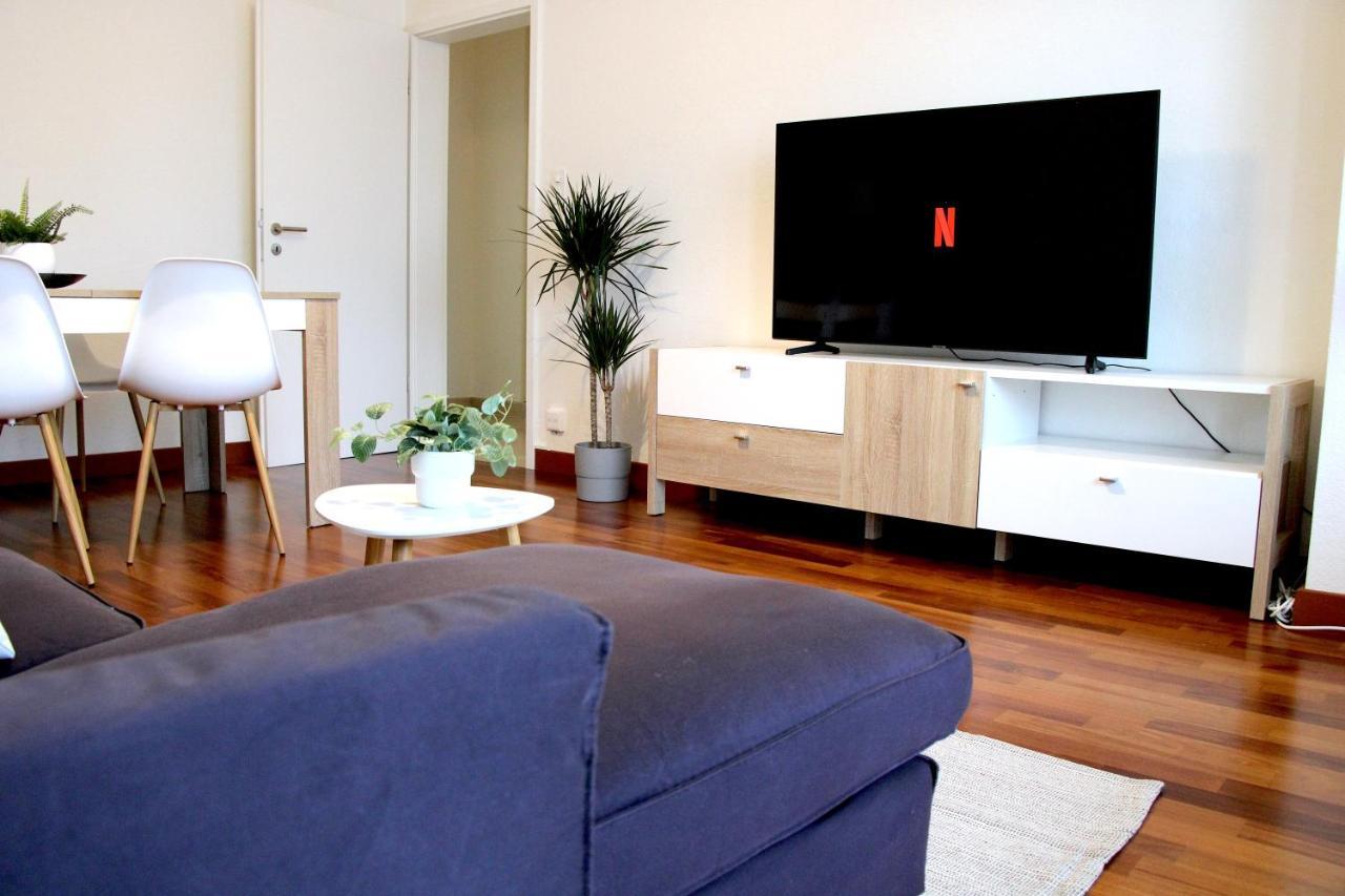 Cozy Apartment With Free Parking & Close To Lake Lugano Buitenkant foto