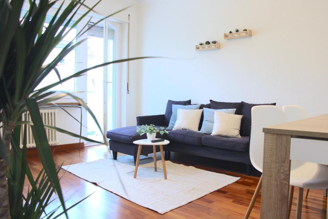 Cozy Apartment With Free Parking & Close To Lake Lugano Buitenkant foto