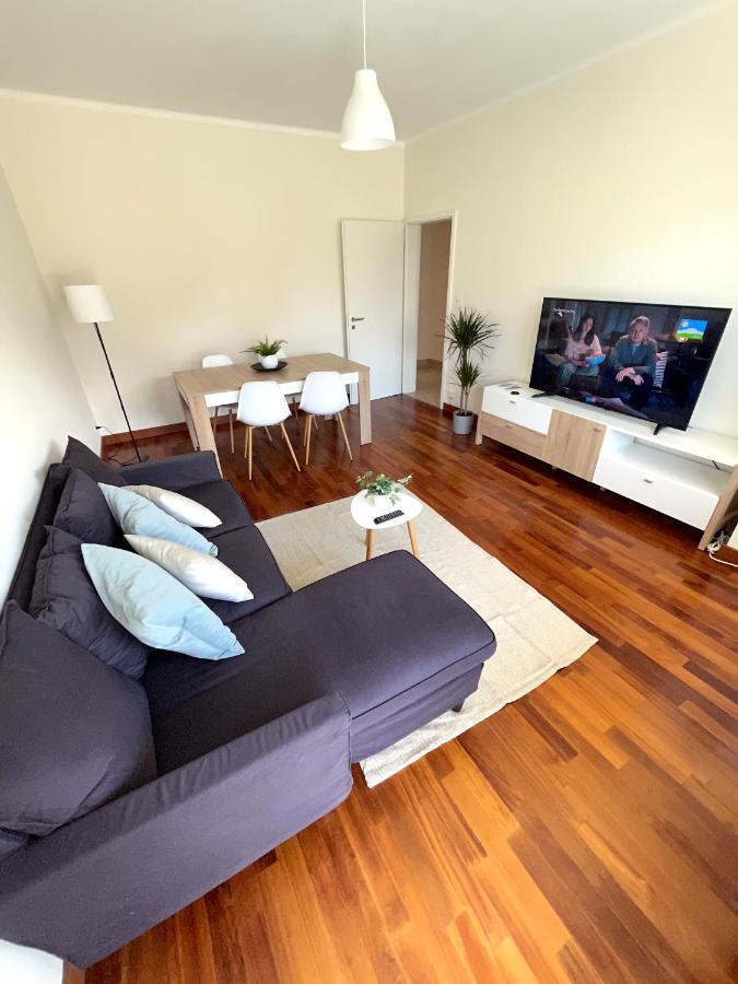 Cozy Apartment With Free Parking & Close To Lake Lugano Buitenkant foto